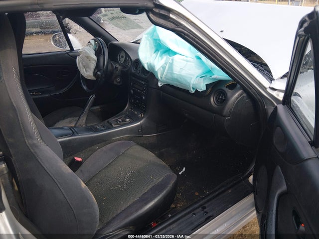 44460841 :رقم المزاد ، JM1NB353820221160 vin ، 2002 Mazda Mx-5 Miata Cloth/ls/se مزاد بيع