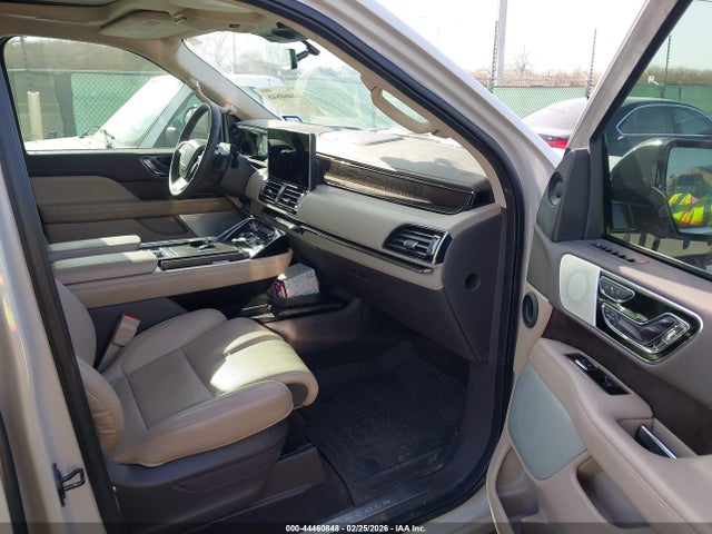 5LMJJ2LT6NEL05024 Lincoln Navigator Reserve