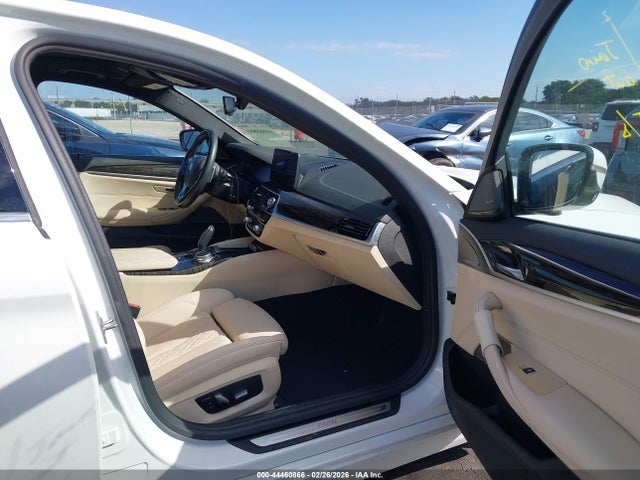 2021 BMW 530I WBA53BH0XMWW93348 Photo 4
