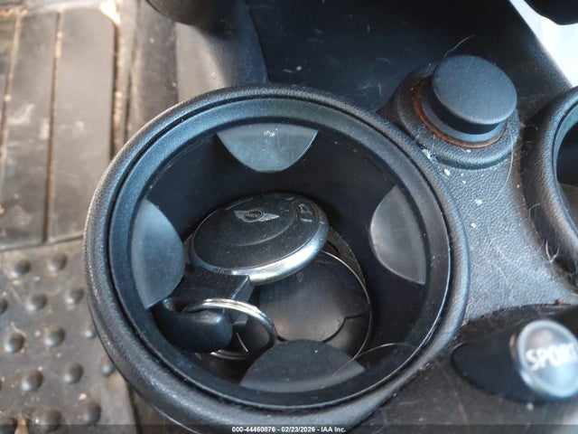 2011 MINI COOPER WMWSU3C59BT181717 Photo 10