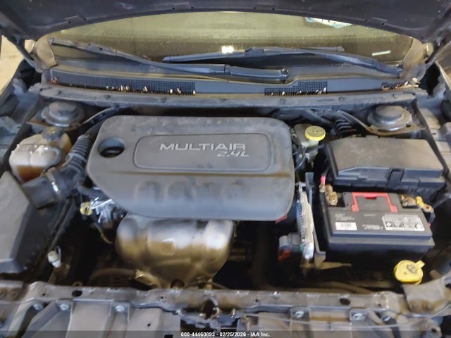 44460893 :رقم المزاد ، 1C3CCCABXGN159079 vin ، 2016 Chrysler 200 Limited مزاد بيع