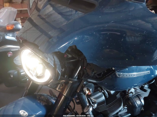 1HD1KRP1XKB600659 Harley-Davidson FLHXS