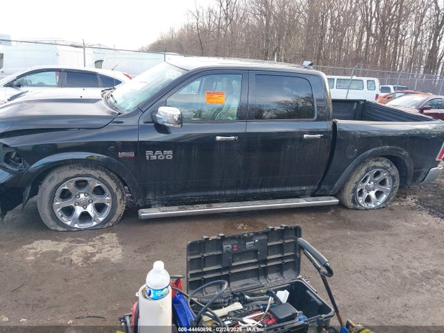 2017 Ram 1500 Laramie  4x4 5'7 Box მანქანა იყიდება აუქციონზე, vin: 1C6RR7NT5HS823782, აუქციონის ნომერი: 44460898