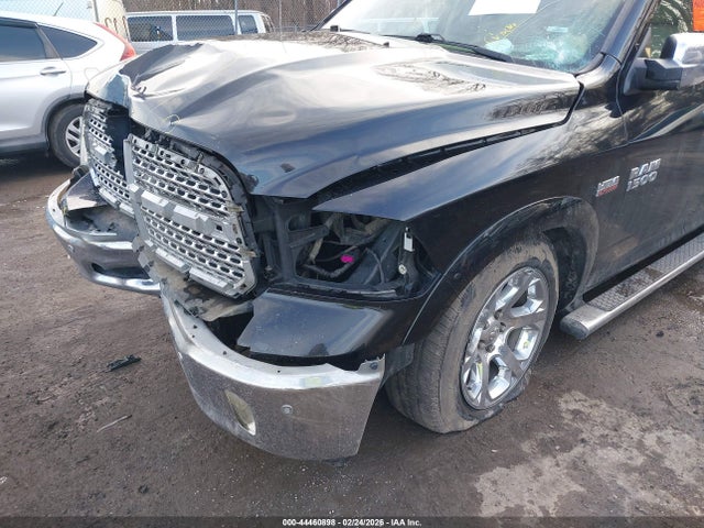 2017 Ram 1500 Laramie  4x4 5'7 Box მანქანა იყიდება აუქციონზე, vin: 1C6RR7NT5HS823782, აუქციონის ნომერი: 44460898