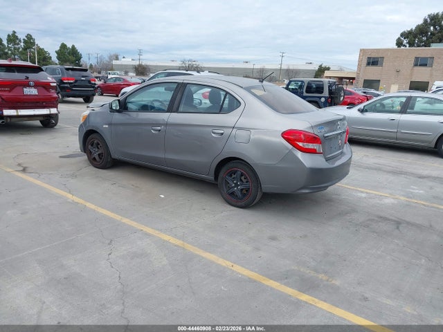 2017 MITSUBISHI MIRAGE G4 ML32F3FJ7HHF11197 Photo 2