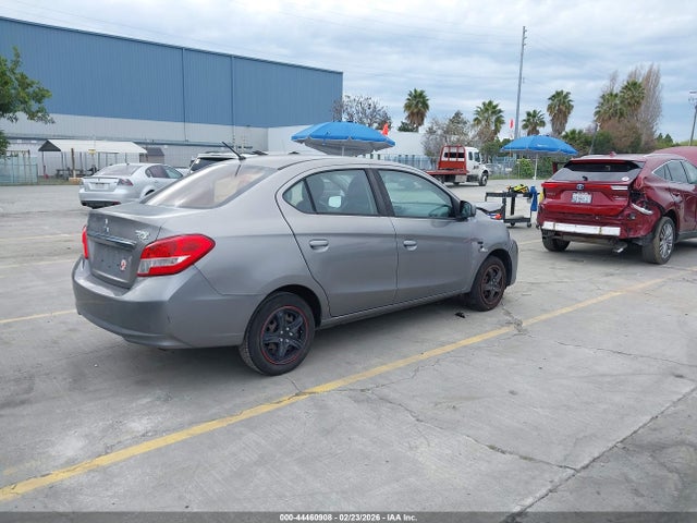 2017 MITSUBISHI MIRAGE G4 ML32F3FJ7HHF11197 Photo 3