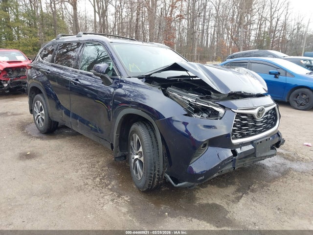 2022 TOYOTA HIGHLANDER 5TDGZRBH0NS223798