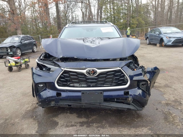 2022 TOYOTA HIGHLANDER 5TDGZRBH0NS223798 Photo 9