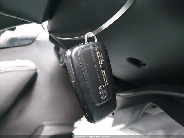 2022 TOYOTA HIGHLANDER 5TDGZRBH0NS223798 Photo 10