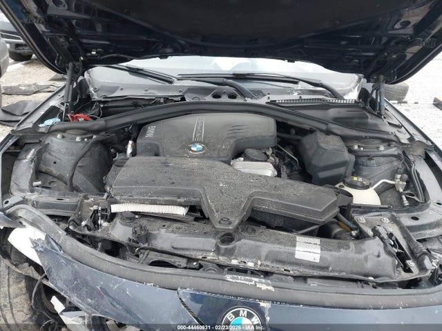 44460931 :رقم المزاد ، WBA8E1G53GNU12287 vin ، 2016 Bmw 320i مزاد بيع