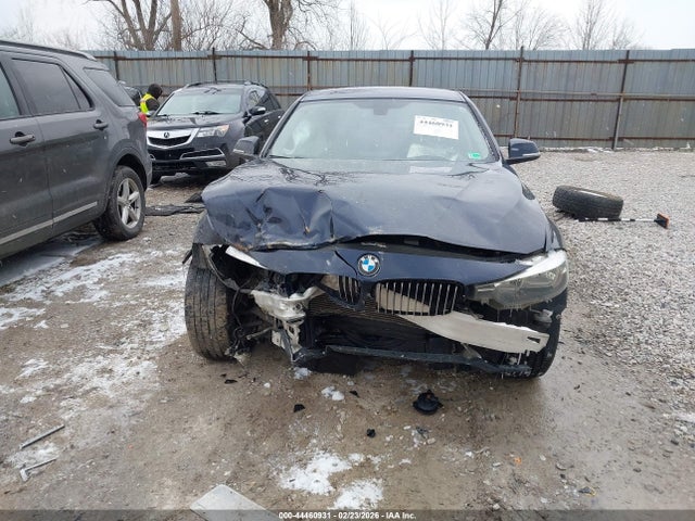 44460931 :رقم المزاد ، WBA8E1G53GNU12287 vin ، 2016 Bmw 320i مزاد بيع