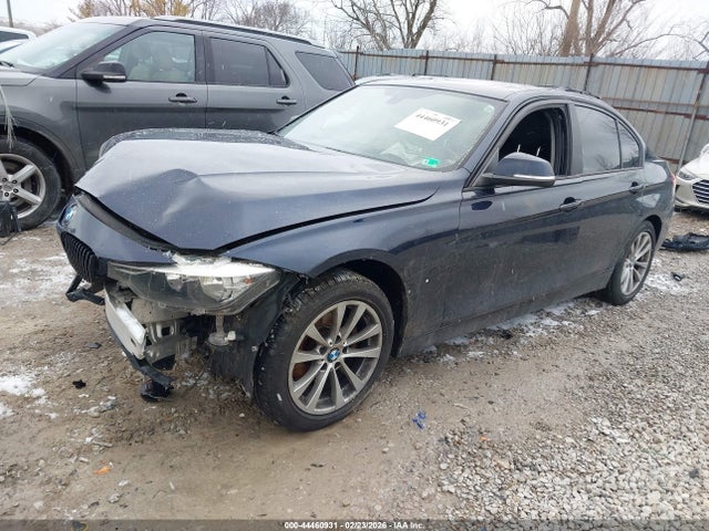 44460931 :رقم المزاد ، WBA8E1G53GNU12287 vin ، 2016 Bmw 320i مزاد بيع