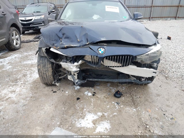 44460931 :رقم المزاد ، WBA8E1G53GNU12287 vin ، 2016 Bmw 320i مزاد بيع