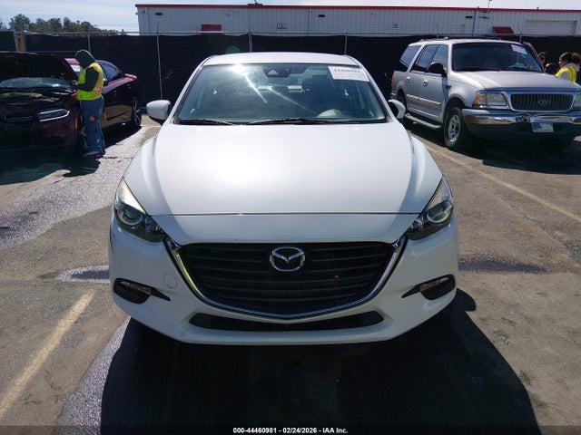2018 Mazda Mazda3 Sport მანქანა იყიდება აუქციონზე, vin: 3MZBN1U77JM188910, აუქციონის ნომერი: 44460981