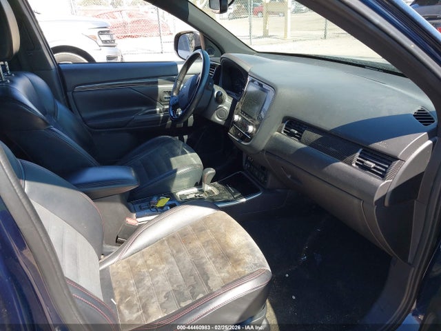 2020 MITSUBISHI OUTLANDER JA4AZ3A32LZ040840 Photo 4