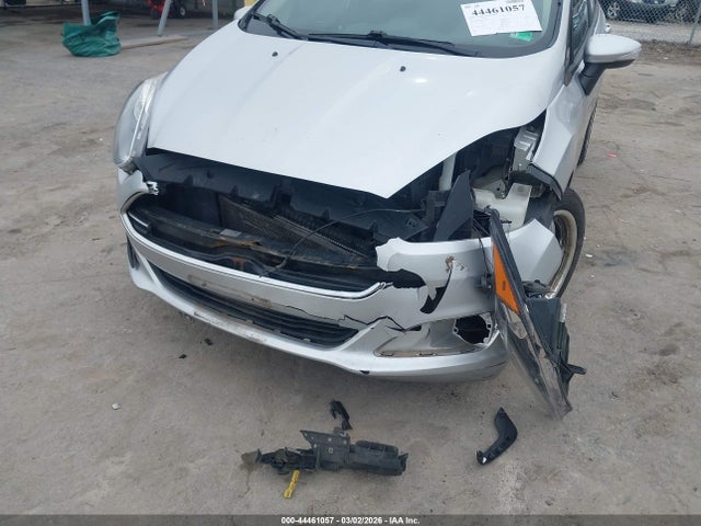 3FADP4BJ9FM217343 Ford FIESTA SE