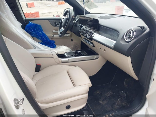 W1N4M4GB3NW250088 Mercedes-Benz GLB 250