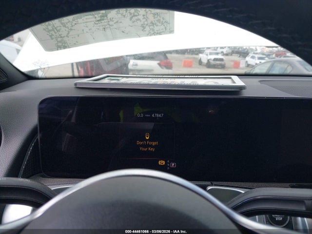 W1N4M4GB3NW250088 Mercedes-Benz GLB 250