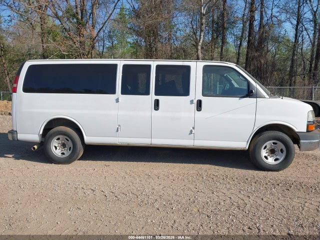 1GAZG1FG2F1106605 Chevrolet Express 3500 Lt
