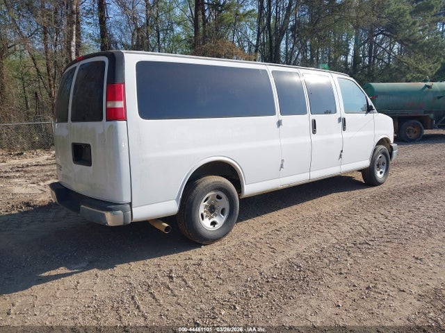 1GAZG1FG2F1106605 Chevrolet Express 3500 Lt