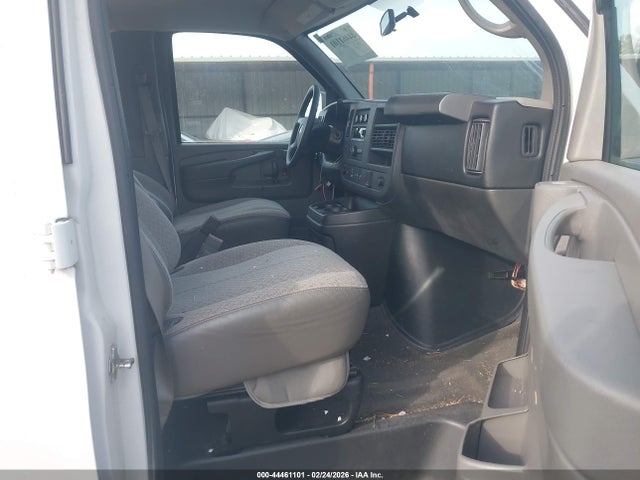 1GAZG1FG2F1106605 Chevrolet Express 3500 Lt