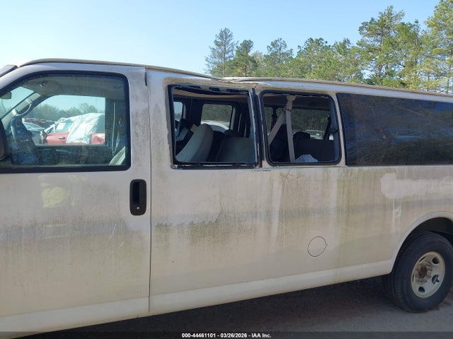 1GAZG1FG2F1106605 Chevrolet Express 3500 Lt