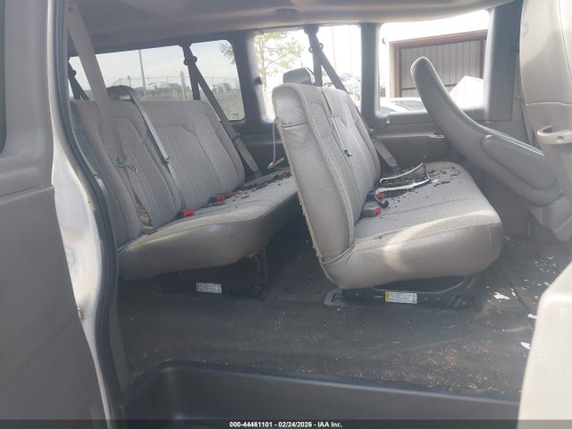 1GAZG1FG2F1106605 Chevrolet Express 3500 Lt