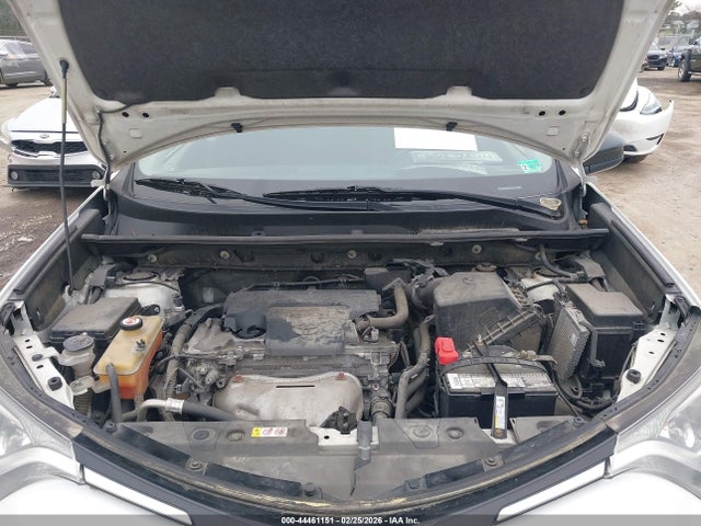Toyota RAV4 LE 2018 JTMBFREV0JJ246722 Image 10
