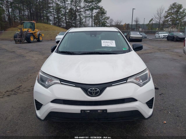 Toyota RAV4 LE 2018 JTMBFREV0JJ246722 Image 12