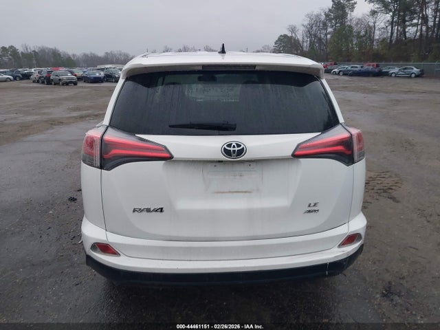 Toyota RAV4 LE 2018 JTMBFREV0JJ246722 Image 16