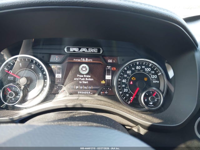44461215 :رقم المزاد ، 1C6SRFJM3LN320057 vin ، 2020 Ram 1500 Laramie  4x4 5'7 Box مزاد بيع