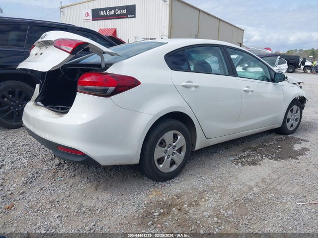 KIA FORTE LX 2018 3KPFK4A77JE244633 Image 4