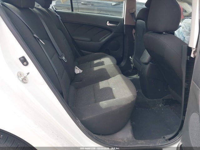 KIA FORTE LX 2018 3KPFK4A77JE244633 Image 8