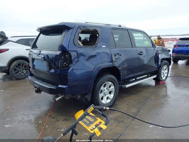Toyota 4RUNNER SR5 2015 JTEBU5JR7F5208326 Image 4
