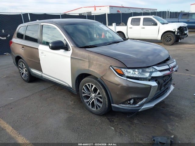 Продажа на аукционе авто 2017 Mitsubishi Outlander Es, vin: JA4AD2A34HZ011422, номер лота: 44461277