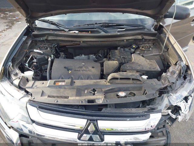 Продажа на аукционе авто 2017 Mitsubishi Outlander Es, vin: JA4AD2A34HZ011422, номер лота: 44461277