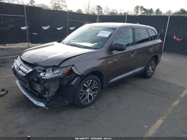 Продажа на аукционе авто 2017 Mitsubishi Outlander Es, vin: JA4AD2A34HZ011422, номер лота: 44461277