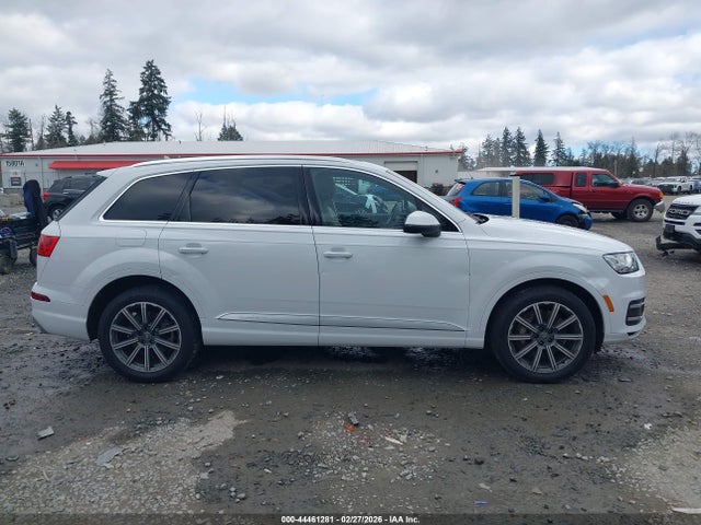 WA1LAAF71JD005717 Audi Q7 3.0t Premium