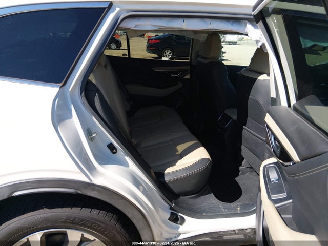 44461330 :رقم المزاد ، 4S4BTANC7L3152879 vin ، 2020 Subaru Outback Limited مزاد بيع