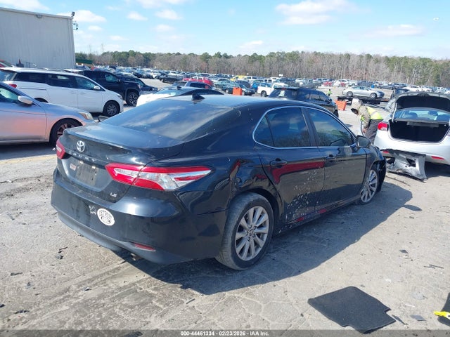 44461334 :رقم المزاد ، 4T1C11AK6LU963946 vin ، 2020 Toyota Camry Le مزاد بيع