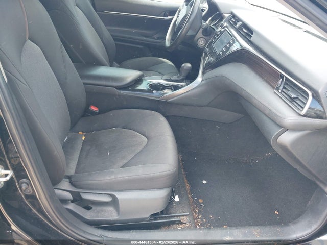 44461334 :رقم المزاد ، 4T1C11AK6LU963946 vin ، 2020 Toyota Camry Le مزاد بيع