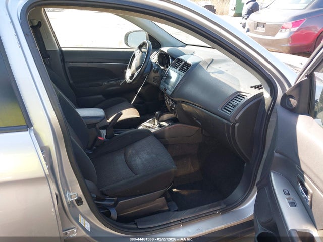 2019 MITSUBISHI OUTLANDER SPORT JA4AR3AU2KU013934 Photo 4