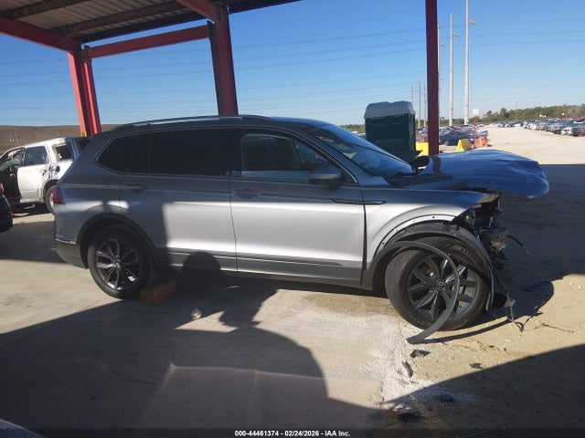 Продажа на аукционе авто 2022 Volkswagen Tiguan 2.0t Se, vin: 3VV3B7AX5NM031018, номер лота: 44461374