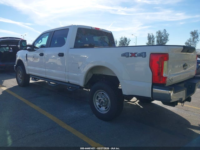 2018 FORD F-250 1FT7W2B63JEB11740 Photo 2