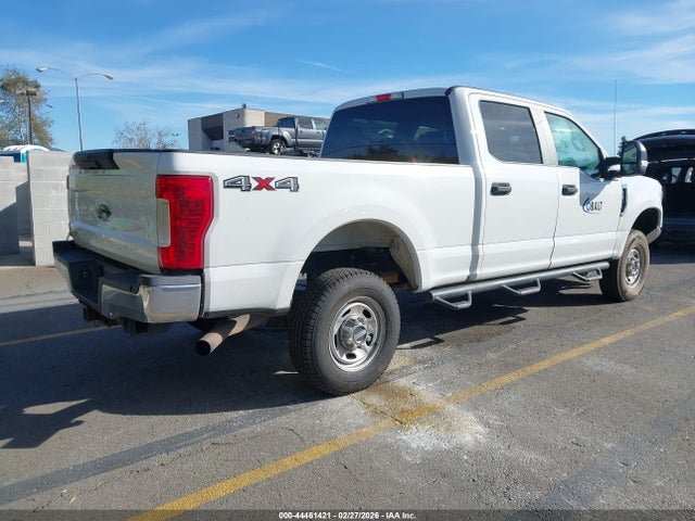 2018 FORD F-250 1FT7W2B63JEB11740 Photo 3