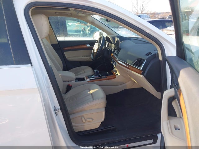 Продаж на аукціоні авто 2023 Audi Q5 Premium Plus 45 Tfsi S Line Quattro, vin: WA1EAAFY1P2121523, номер лоту: 44461433