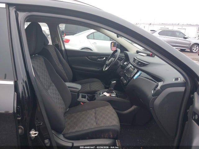 JN1BJ1CRXKW338515 Nissan Rogue Sport Sv