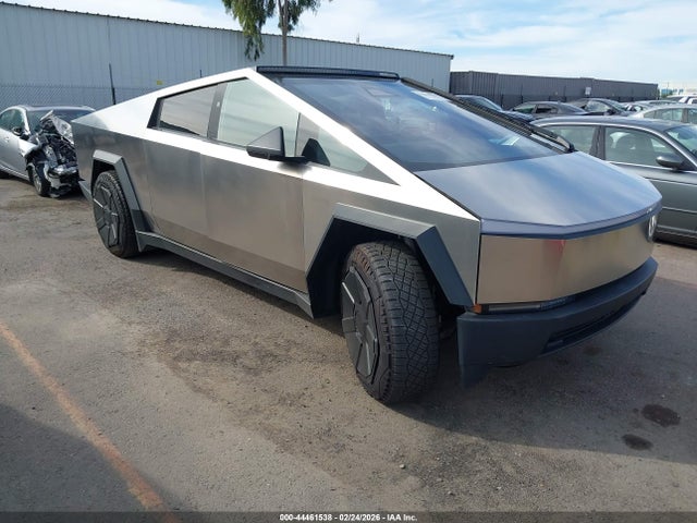 2024 TESLA CYBERTRUCK 7G2CEHEE4RA017426