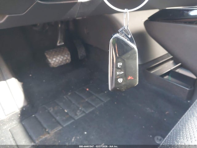 2023 VOLKSWAGEN ID.4 1V2FMPE86PC011128 Photo 10