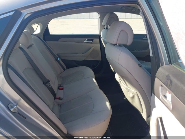 Hyundai SONATA SE 2015 5NPE24AF5FH121872 Image 8